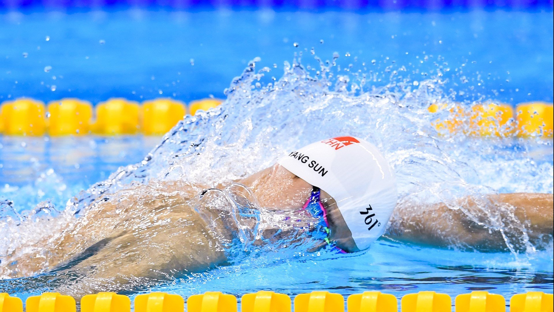 天才新星上演完美帽子戏法，助球队逆转夺冠